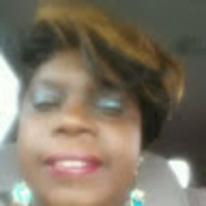 Meet your Posher, Deedee